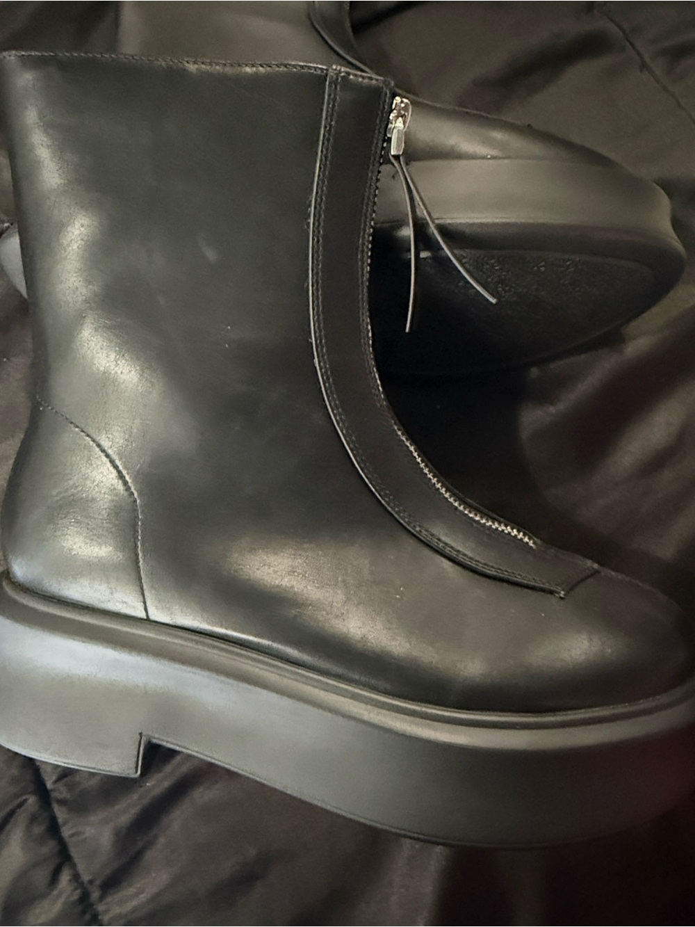 Womans Zip-Up Platform Ankle Boots